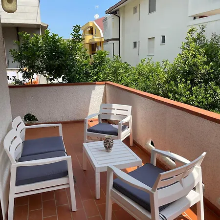 Comignoli House